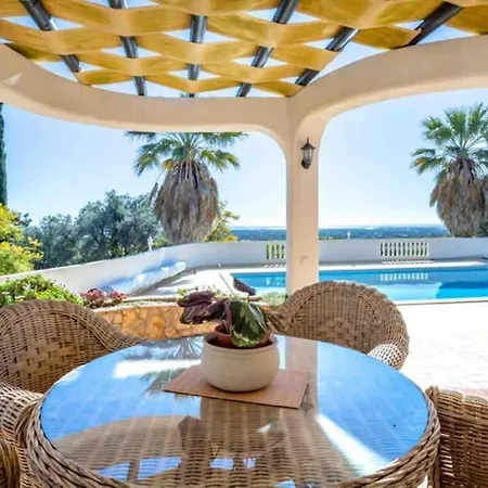 Villa Lucie Vue Avec Piscine Privee En Algarve..